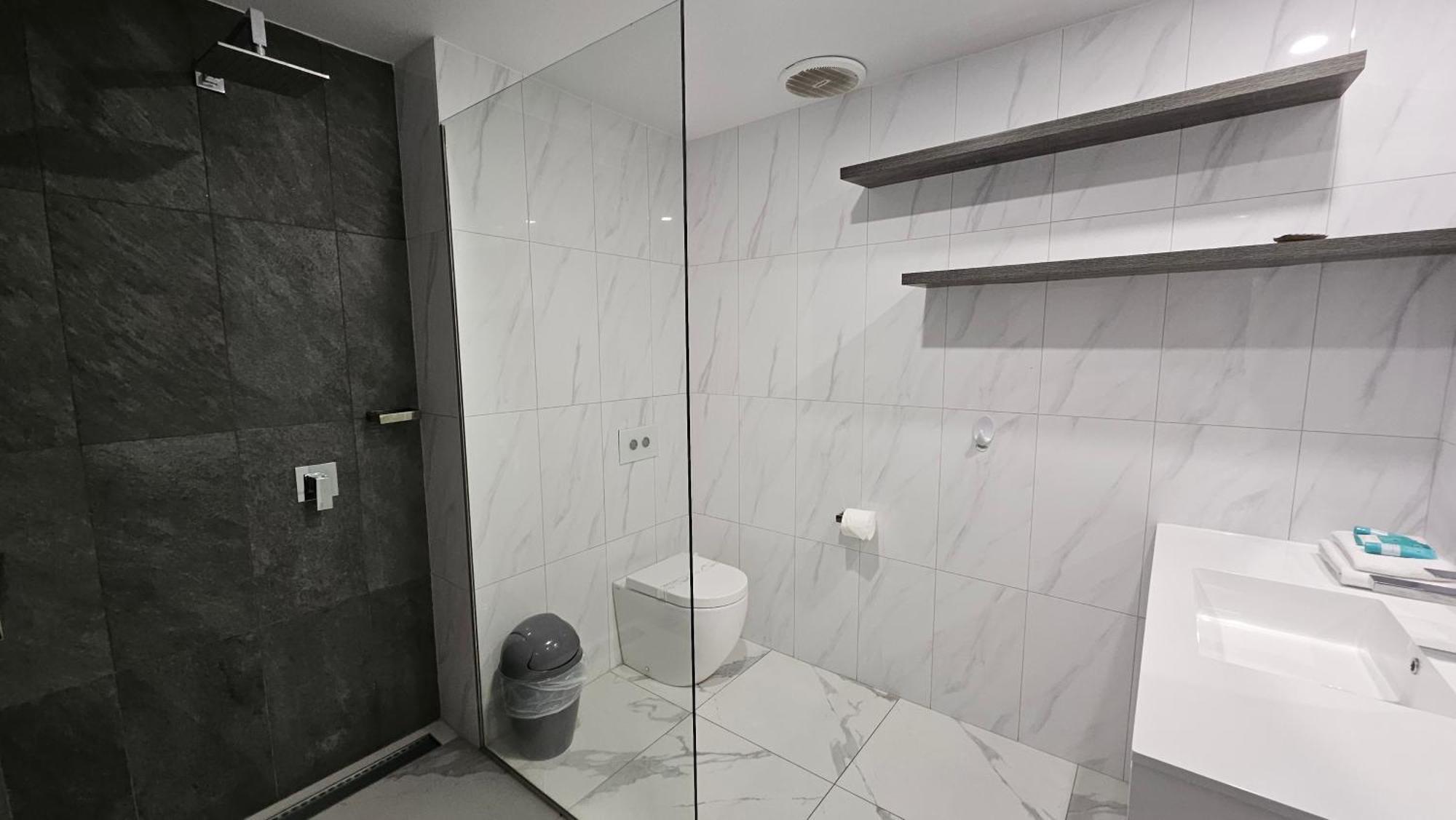 Clubb Coolum Beach Resort Sunshine Coast Экстерьер фото