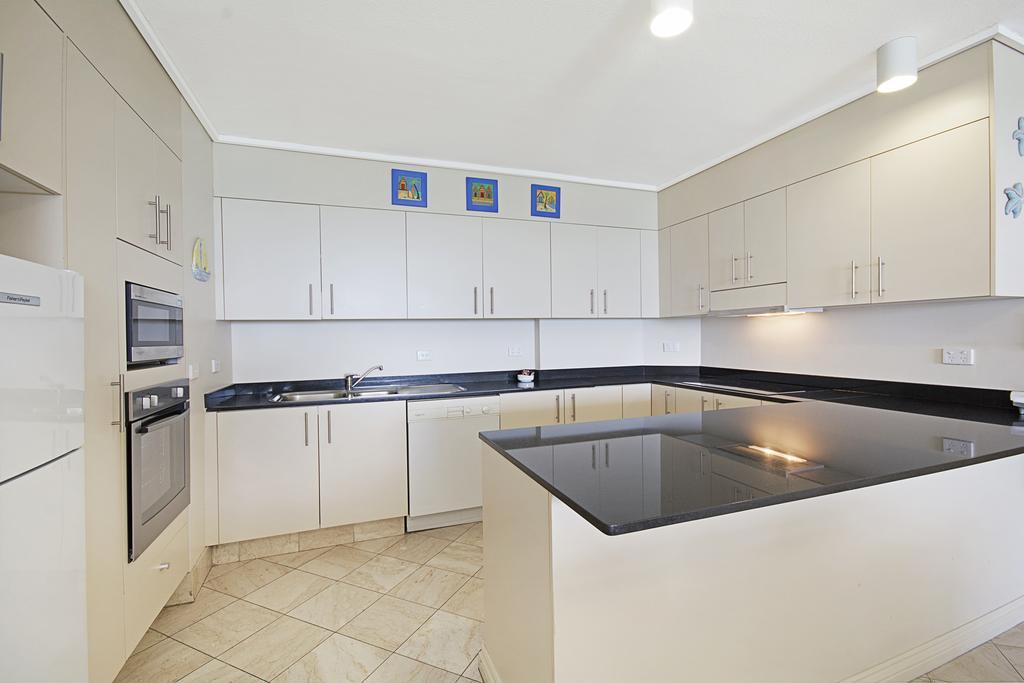 Clubb Coolum Beach Resort Sunshine Coast Экстерьер фото