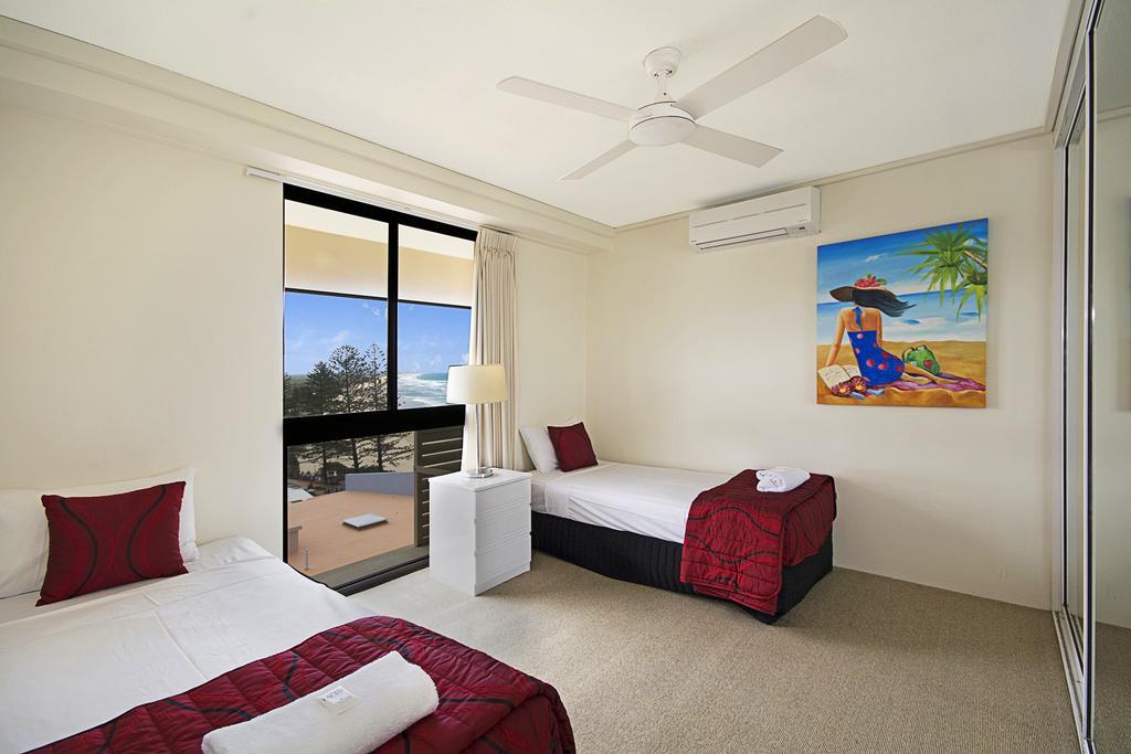 Clubb Coolum Beach Resort Sunshine Coast Экстерьер фото