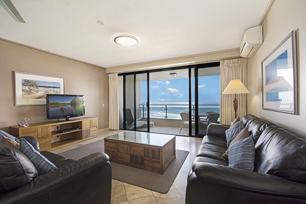 Clubb Coolum Beach Resort Sunshine Coast Экстерьер фото