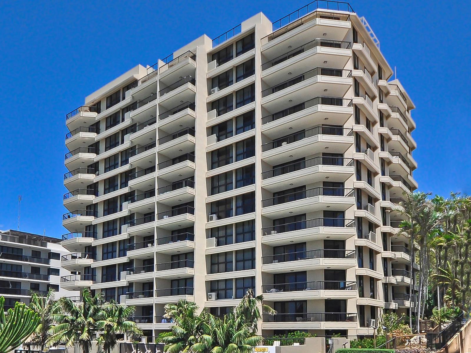 Clubb Coolum Beach Resort Sunshine Coast Экстерьер фото