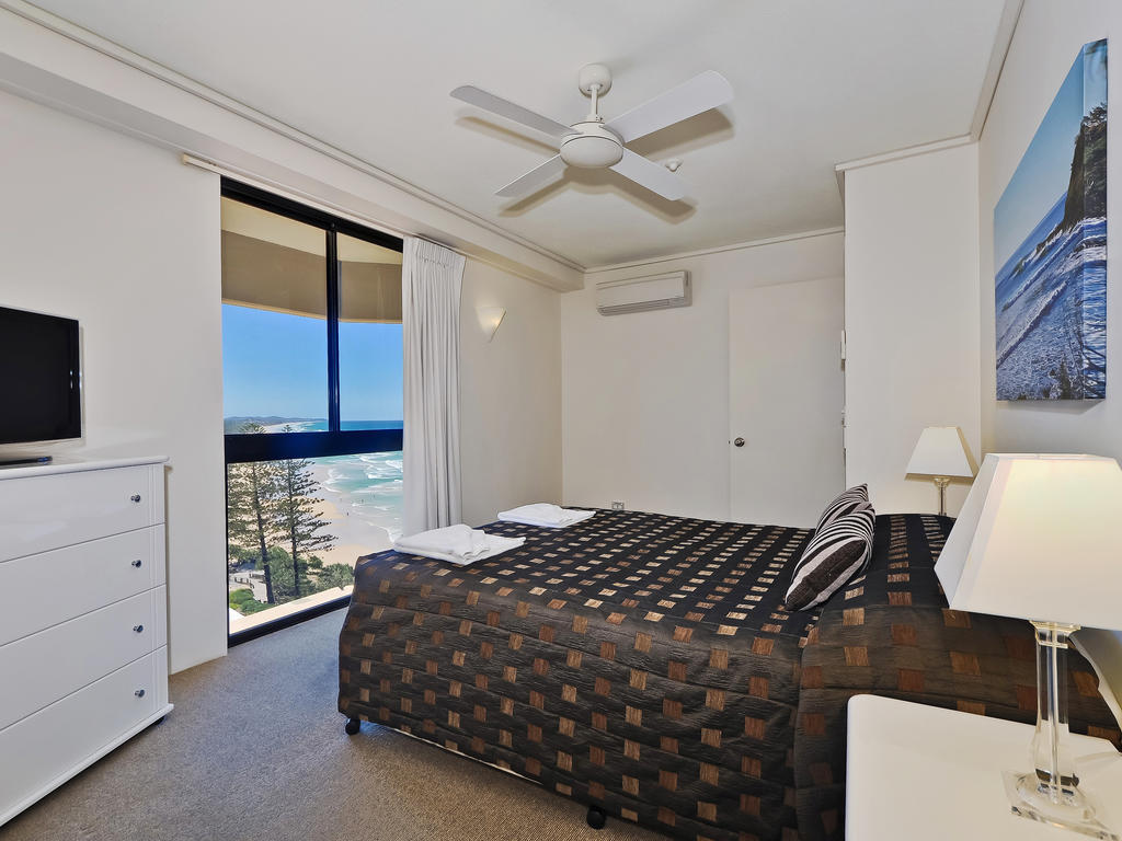 Clubb Coolum Beach Resort Sunshine Coast Экстерьер фото